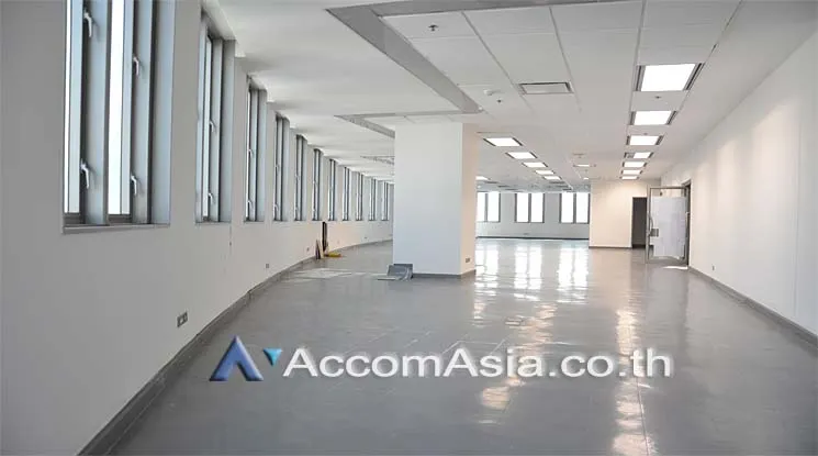 unit Office space For Rent in Ploenchit, Bangkok  near BTS Chitlom - BTS Ploenchit (AA10709)